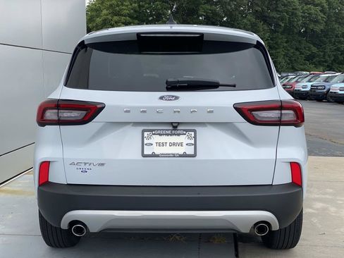 Used 2025 Ford Escape Active FWD image 5