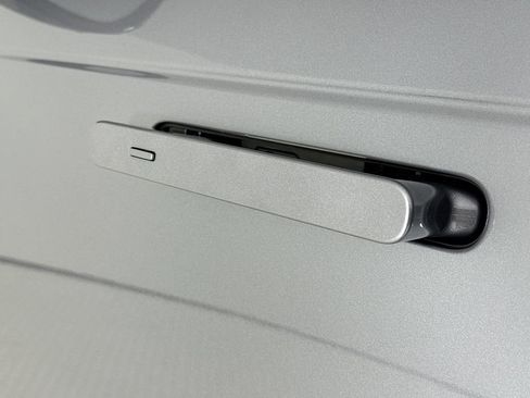 Used 2023 Land Rover Range Rover Sport SE Dynamic image 24