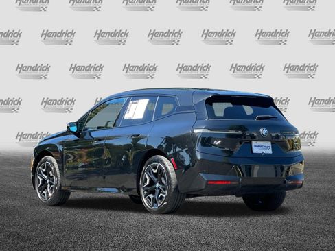 Used 2024 BMW iX xDrive50 w/ Sport Package AWD/4WD image 7