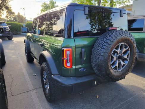 Used 2025 Ford Bronco Badlands image 7