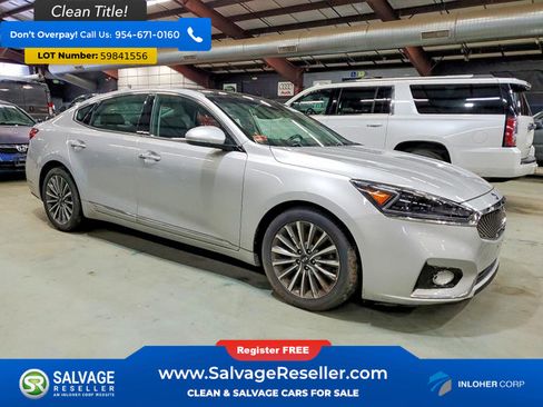 Used 2017 Kia Cadenza Premium w/ Luxury Package FWD image 5