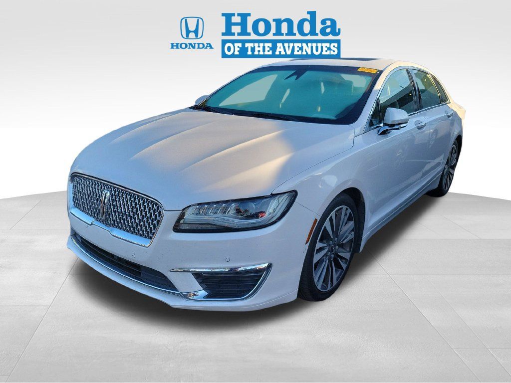Used 2017 Lincoln MKZ Reserve w/ Technology Package FWD image 3