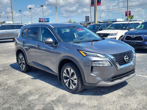 Certified 2023 Nissan Rogue SV w/ SV Premium B Package FWD image 3