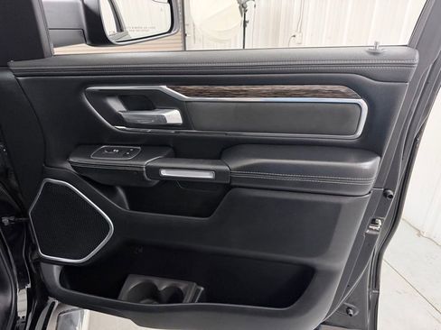 Used 2019 RAM 1500 Laramie AWD/4WD image 41
