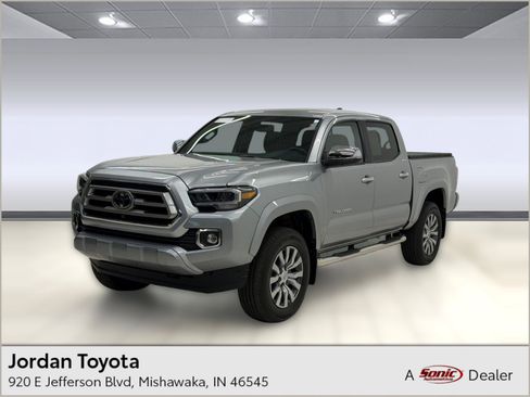 Used 2023 Toyota Tacoma Limited image 1