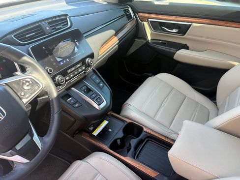 Used 2022 Honda CR-V Touring image 17