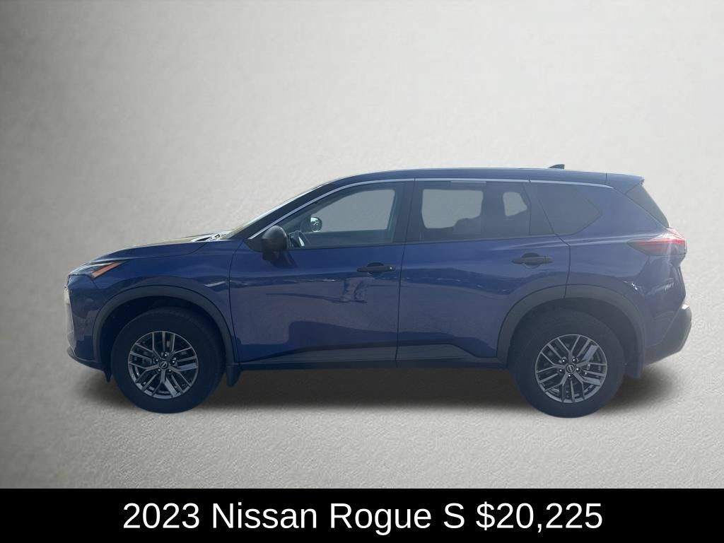 Used 2023 Nissan Rogue S AWD/4WD image 6
