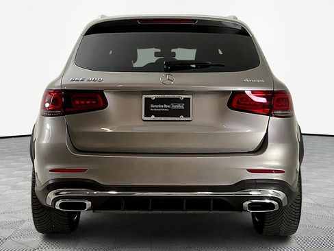 Used 2021 Mercedes-Benz GLC 300 4MATIC image 5