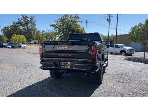 New 2025 GMC Sierra 2500 Denali w/ Denali Reserve Package image 2