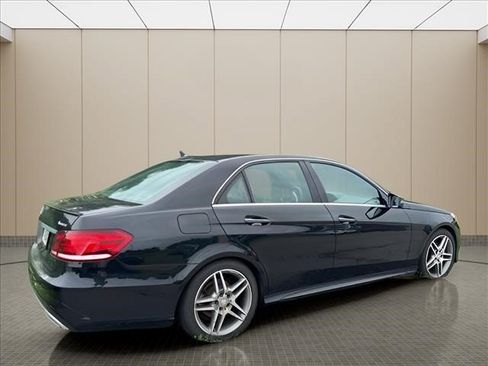 Used 2016 Mercedes-Benz E 350 4MATIC Sedan image 16