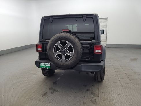 Used 2018 Jeep Wrangler Sport image 7