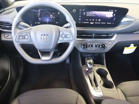 Used 2026 Buick Envista Preferred FWD image 18