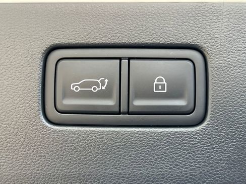 New 2026 Hyundai Ioniq 9 Limited image 19