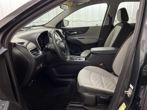 Used 2019 Chevrolet Equinox LS AWD/4WD image 29