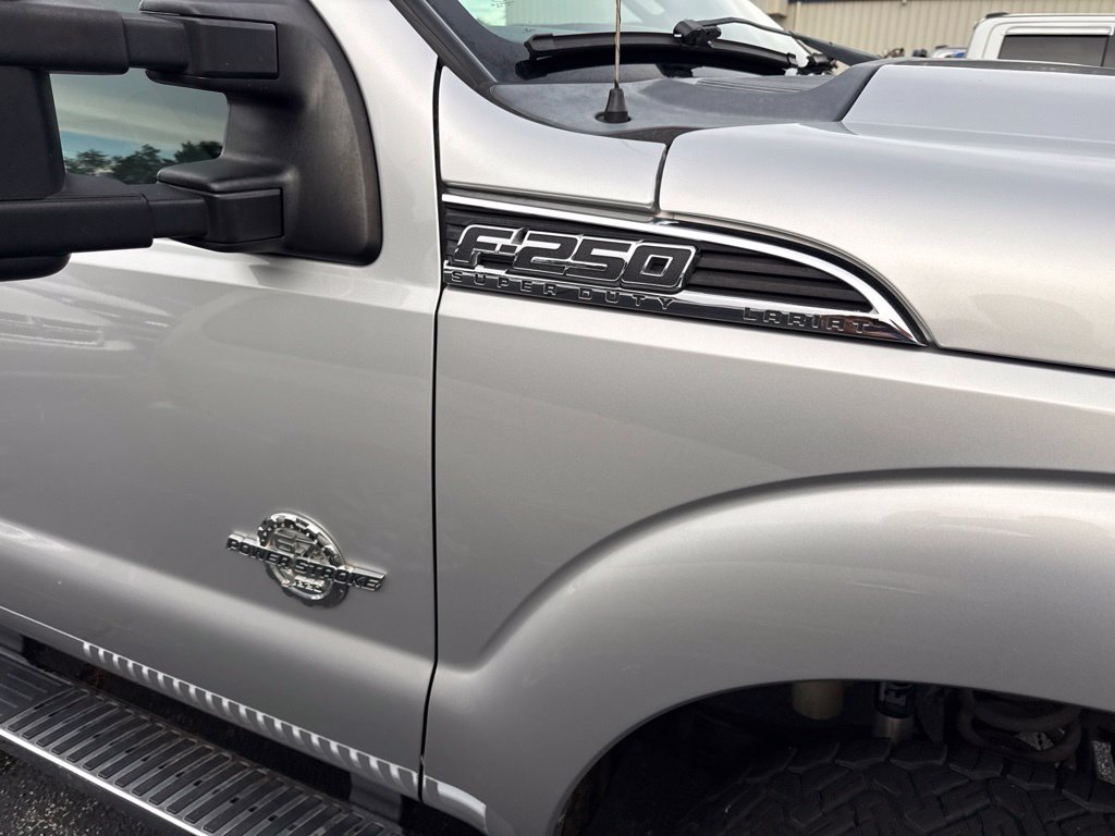 Used 2014 Ford F250 Platinum w/ FX4 Off-Road Package AWD/4WD image 5