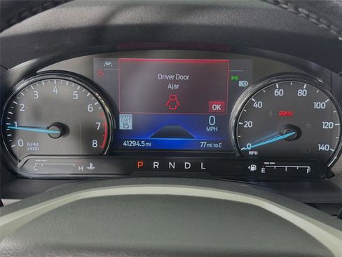 Used 2022 Ford Explorer XLT w/ Equipment Group 202A image 13