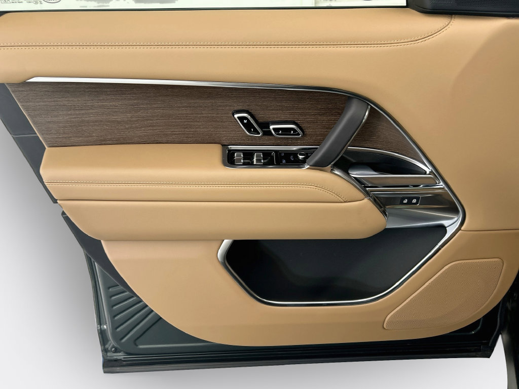 New 2026 Land Rover Range Rover SE AWD/4WD image 23