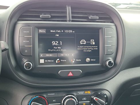 Used 2025 Kia Soul LX w/ LX Technology Package image 26