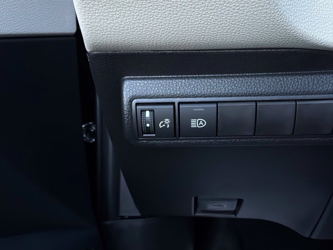 New 2027 Toyota Corolla LE FWD image 21