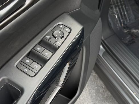 New 2026 Nissan Pathfinder SV image 13