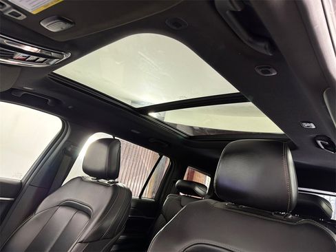 Used 2024 Jeep Grand Cherokee L Limited w/ Luxury Tech Group II image 2