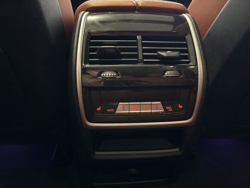 Used 2022 BMW X5 xDrive40i w/ M Sport Package image 27