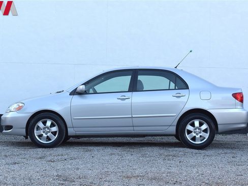 Used 2005 Toyota Corolla LE image 9