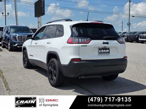 Used 2021 Jeep Cherokee Latitude Plus FWD image 5