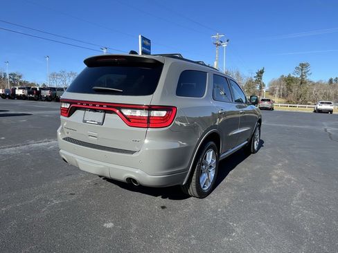 Used 2024 Dodge Durango GT image 25