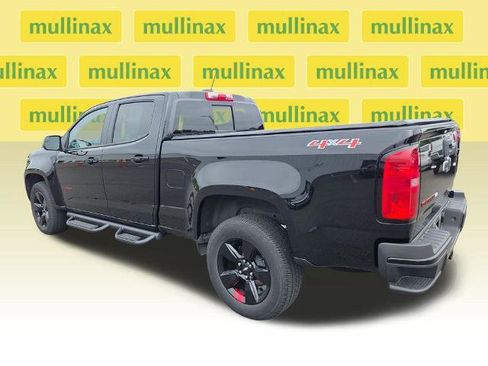 Used 2020 Chevrolet Colorado LT w/ Redline Special Edition AWD/4WD image 11