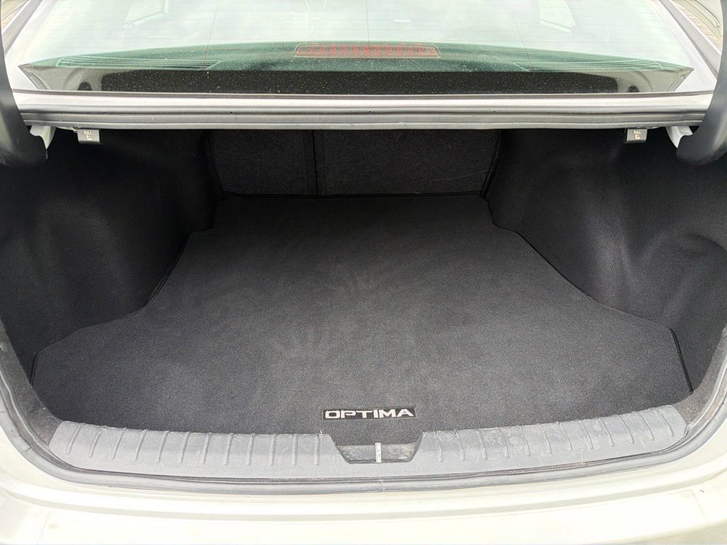 Used 2020 Kia Optima Premium FWD image 14