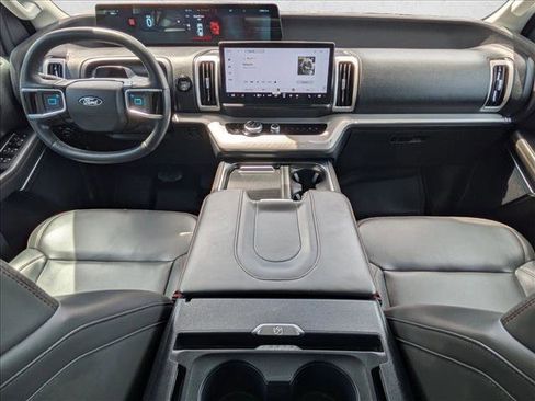 Certified 2025 Ford Expedition Max Active AWD/4WD image 17