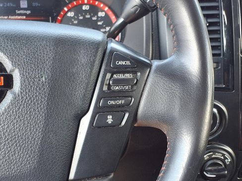 Used 2021 Nissan Titan PRO-4X w/ Pro-4x Convenience Package AWD/4WD image 27