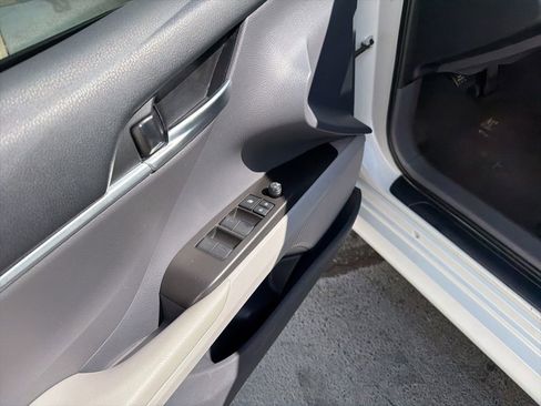 Used 2023 Toyota Camry LE FWD image 32