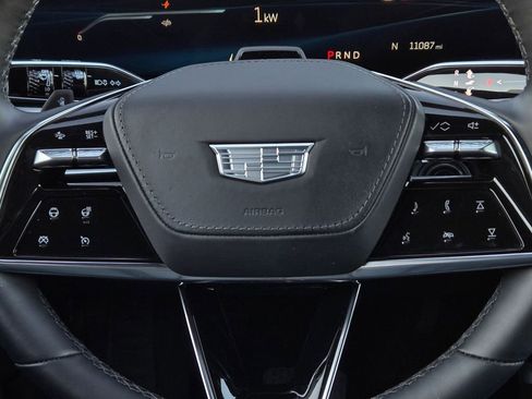 Certified 2024 Cadillac Lyriq Luxury w/ Nappa Leather Package image 17