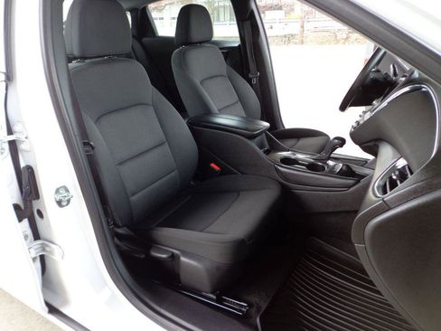 Used 2018 Chevrolet Malibu LT w/ Redline Edition image 15