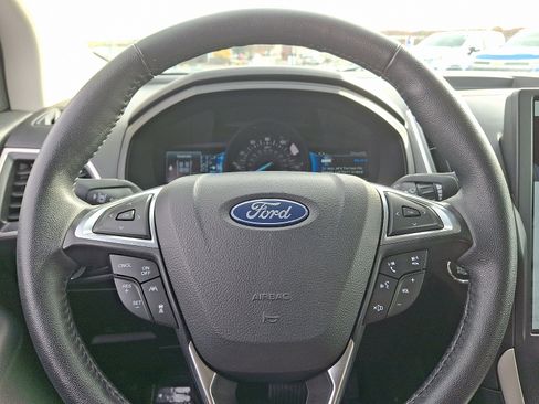 Used 2024 Ford Edge SEL image 20