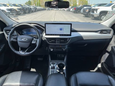 Used 2024 Ford Escape Platinum AWD/4WD image 15