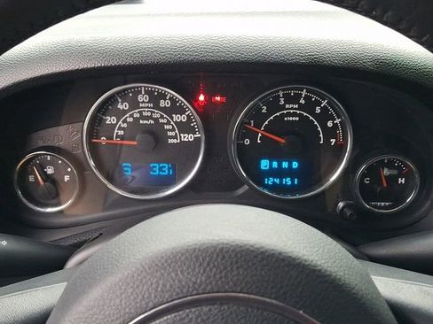 Used 2014 Jeep Wrangler Unlimited Sahara w/ Dual Top Group image 19