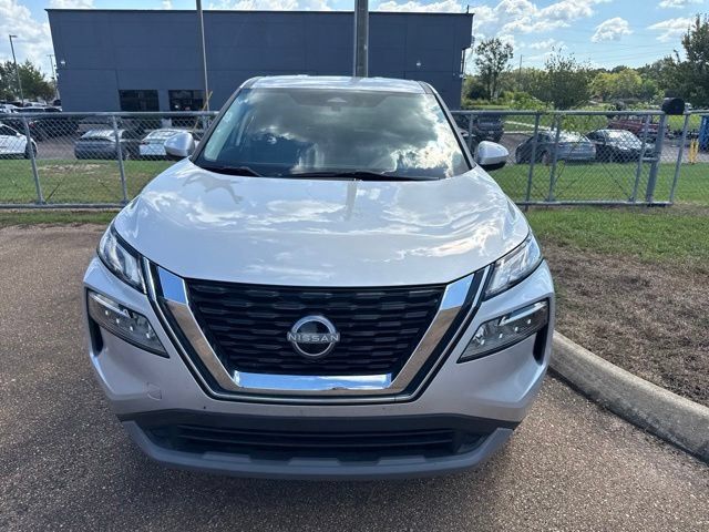 Used 2023 Nissan Rogue SV FWD image 3