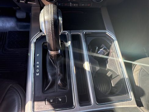 Used 2017 Ford F150 Platinum w/ Equipment Group 701A Luxury image 61