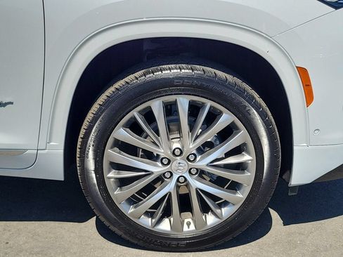Used 2026 Buick Enclave Avenir w/ Super Cruise Package FWD image 5