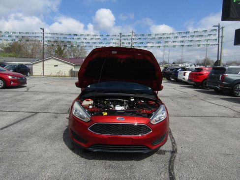Used 2018 Ford Focus SE FWD image 24