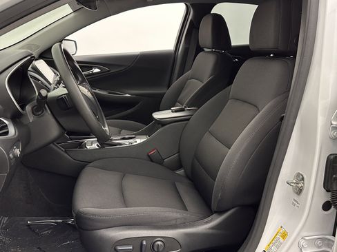 Used 2024 Chevrolet Malibu LT image 13
