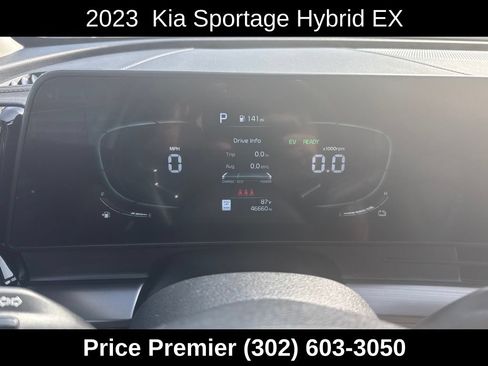 Used 2023 Kia Sportage EX AWD/4WD image 1
