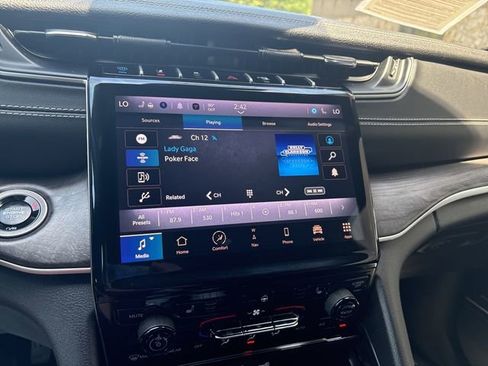 Used 2024 Jeep Grand Cherokee Limited 4xe image 24