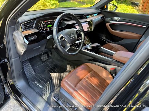 Used 2019 Audi e-tron Premium Plus AWD/4WD image 2