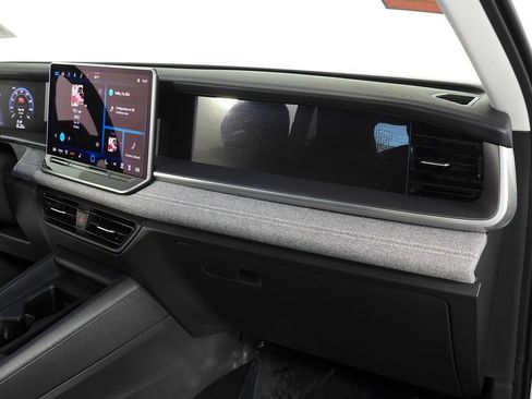 Used 2025 Volkswagen Tiguan S FWD image 14