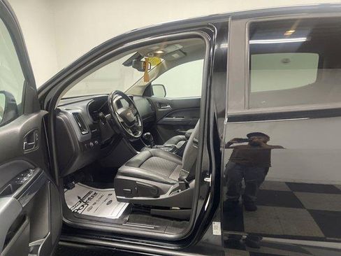 Used 2018 Chevrolet Colorado Z71 w/ Z71 Midnight Edition AWD/4WD image 7