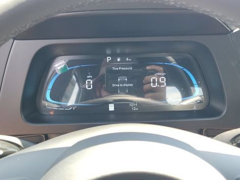 New 2026 Hyundai Elantra SEL Sport FWD image 9